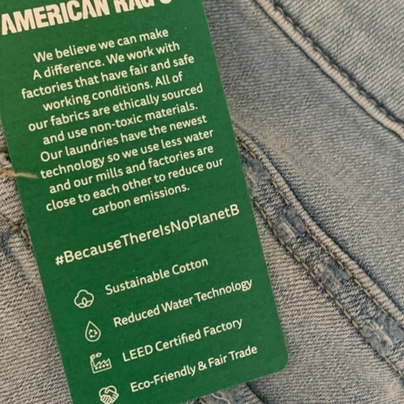 AMERICAN RAG High Rise Distressed Tummy Toner Light Wash Denim Shorts 14W NEW - Picture 8 of 8